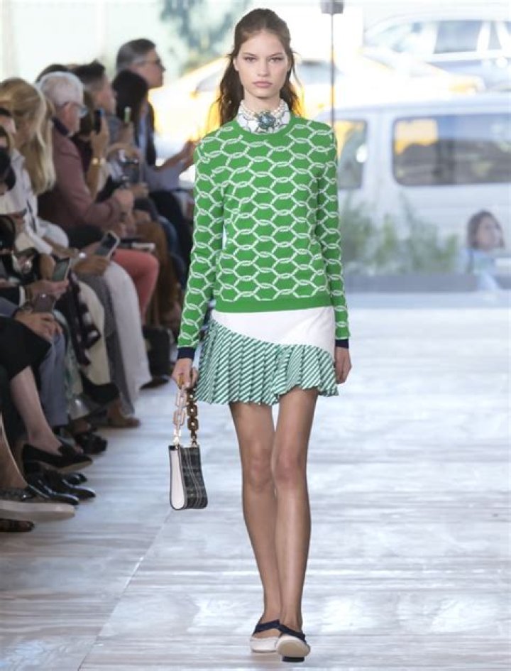 Discover The Timeless Charm Of Erika Buenfil: Beauty, Talent, And Inspiration