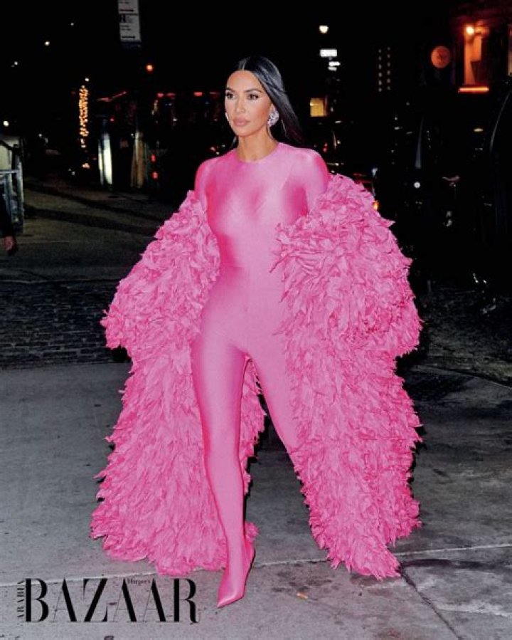 Kacey Musgraves Stuns In Barbiecore Bodysuit And Cape: A Visual Delight [Pics]
