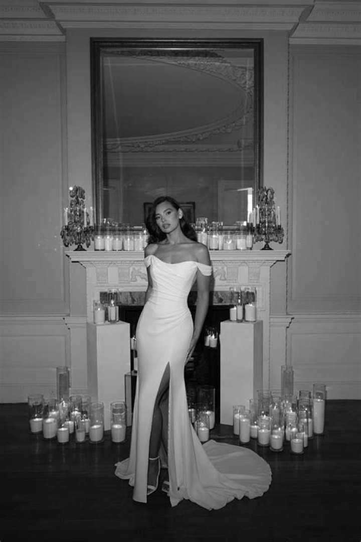 Monica Keena Enchanting Photo Gallery