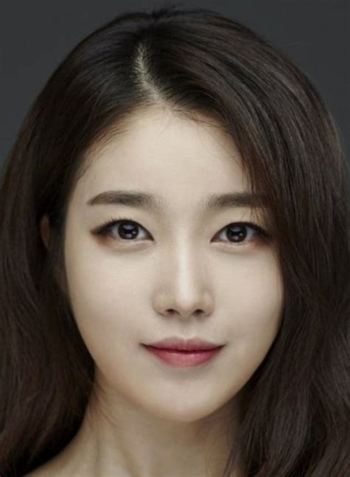 The Rising Star Of Korean Cinema: Kim Yeo Jin