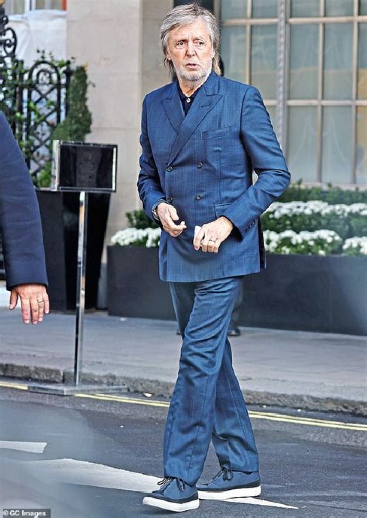 The Ultimate Guide To Mastering The Iconic Paul McCartney Style