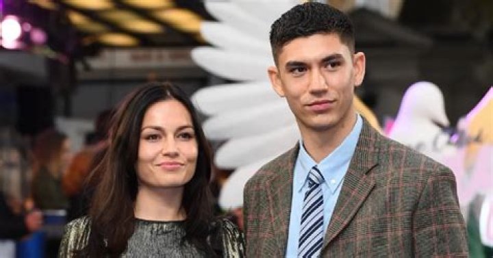 Unveiling The Enigmatic World Of Archie Renaux's Relationship