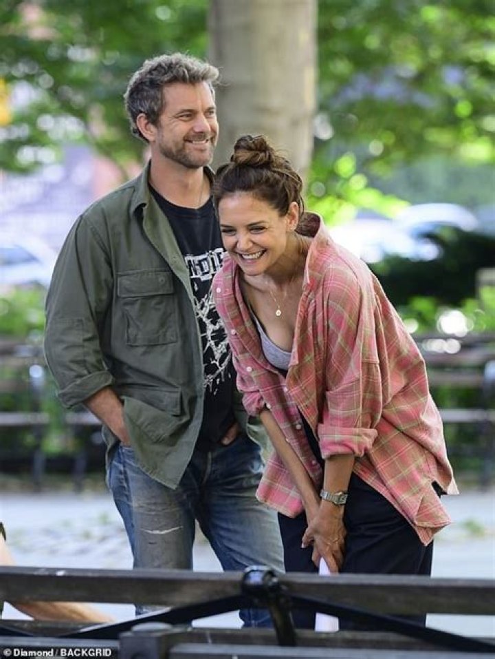 Who Is Katie Holmes? Explore Her Net Worth, Wiki, Biography, Age